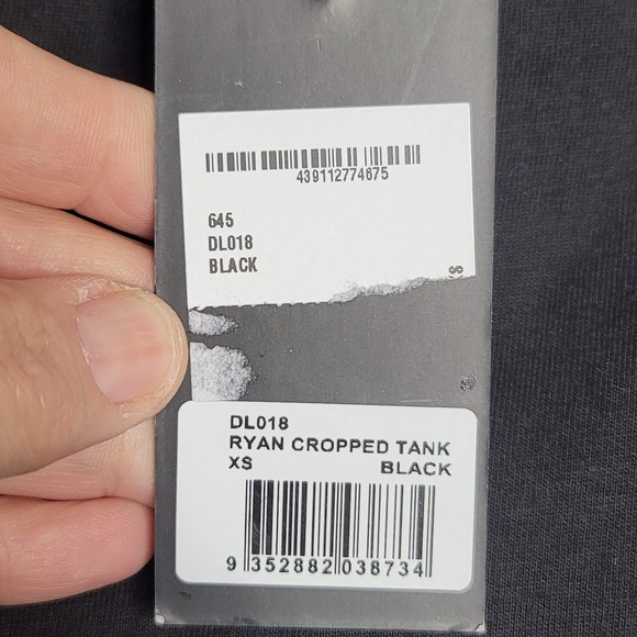 By. DYLN Ryan Cropped Tank XK Black New Size XS Slit Side Padded Shoulder - Picture 3 of 6